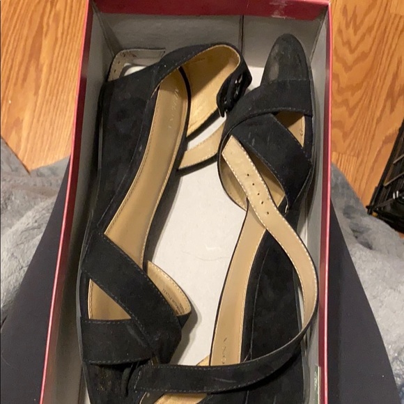 little cute black chunk sandals - Picture 2 of 3